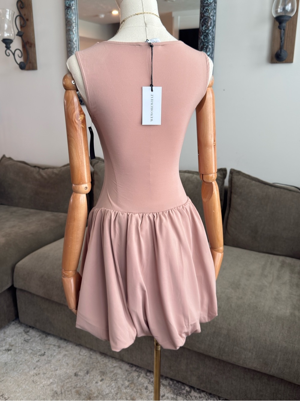 WeWoreWhat Deep V Waist Bubble Mini Dress in Blush/Pink | Size S - Picture 7 of 14